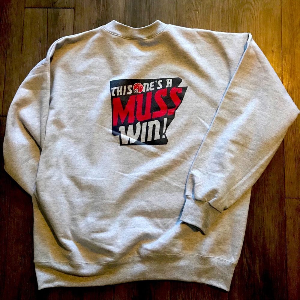 Hanes Long-Sleeve Muss Win Sweatshirt! Fay, AR.